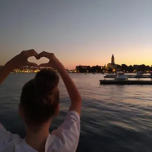 Viktoria - , Trogir Horvátország